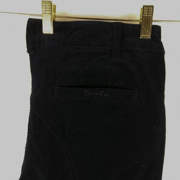 Daily Women Black Velvet Saddleback Jeans - Picture 5 of 7